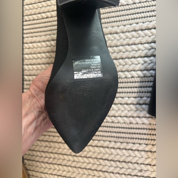 Steve Madden Maluna size 7 stretch ladies booty NWOT Black, pointy toe - Picture 10 of 13